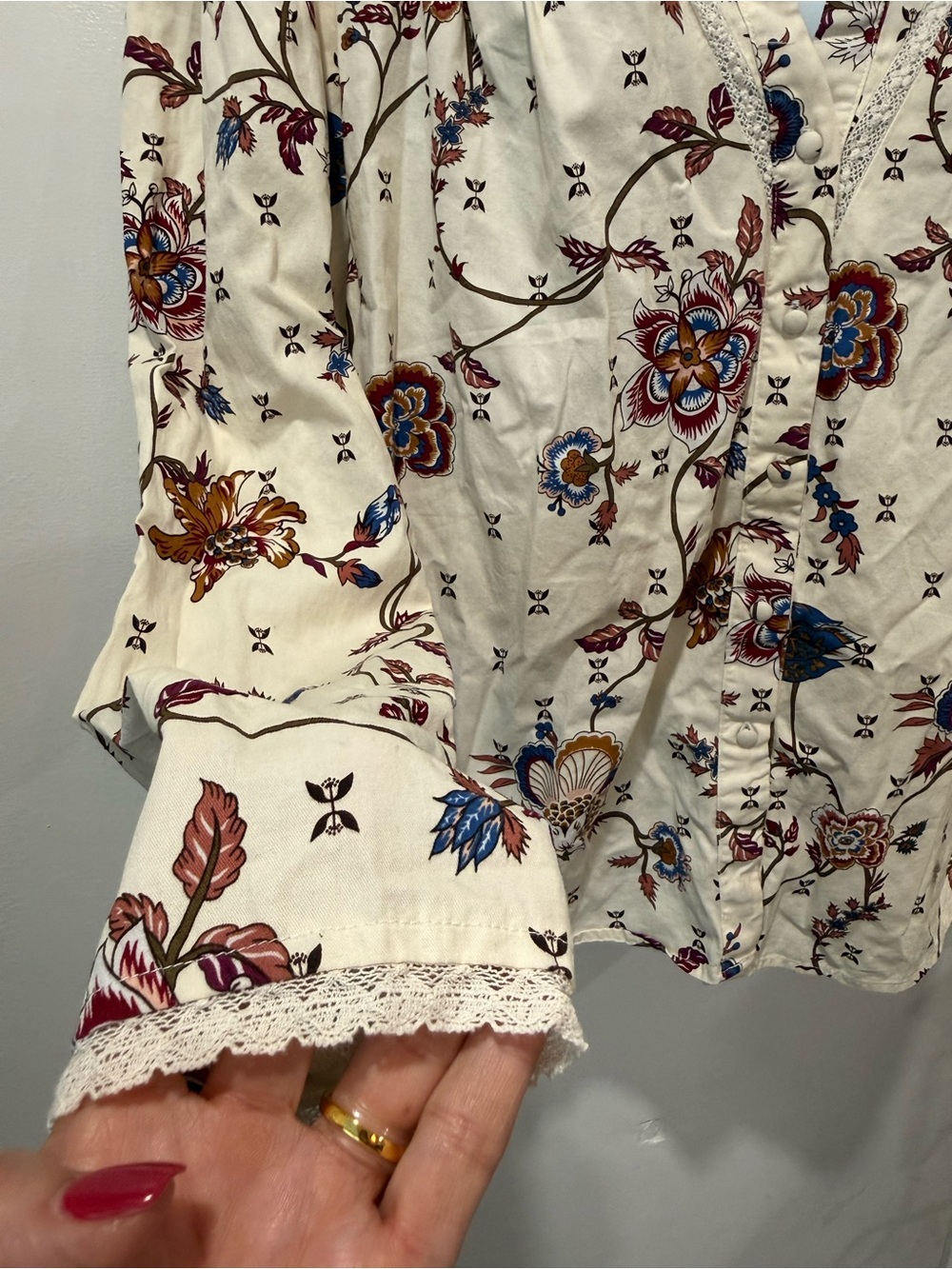 Good Hart - Floral Lace-Trim Button Front Blouse - Cream - Picture 2 of 3